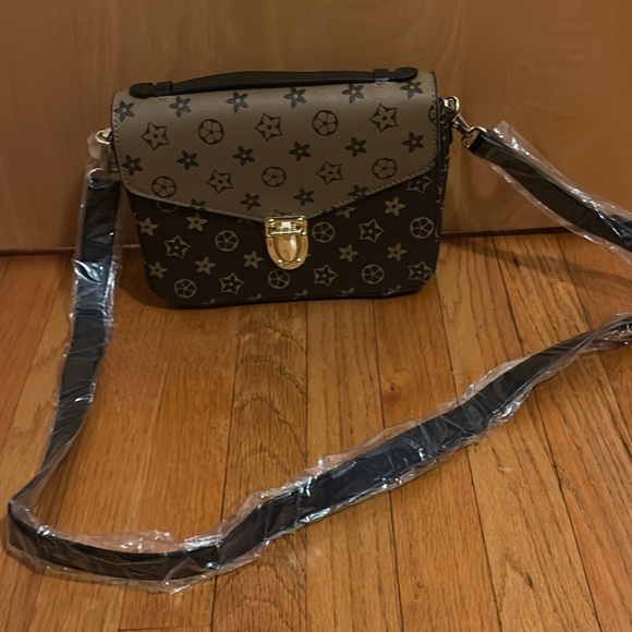 Source Unknown Handbags - Fashion Crossbody Bag NWOT
